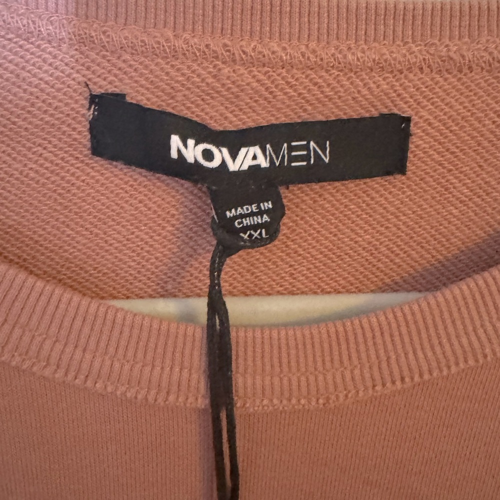 Short sleeveve sweatshirt NWT. Size XXL.